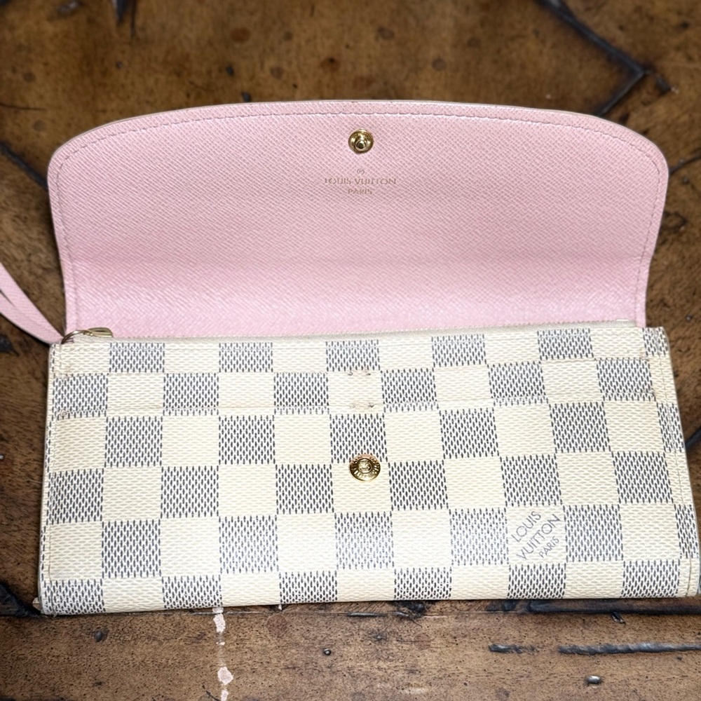 💜LOUIS VUITTON PARIS Wallet  💜